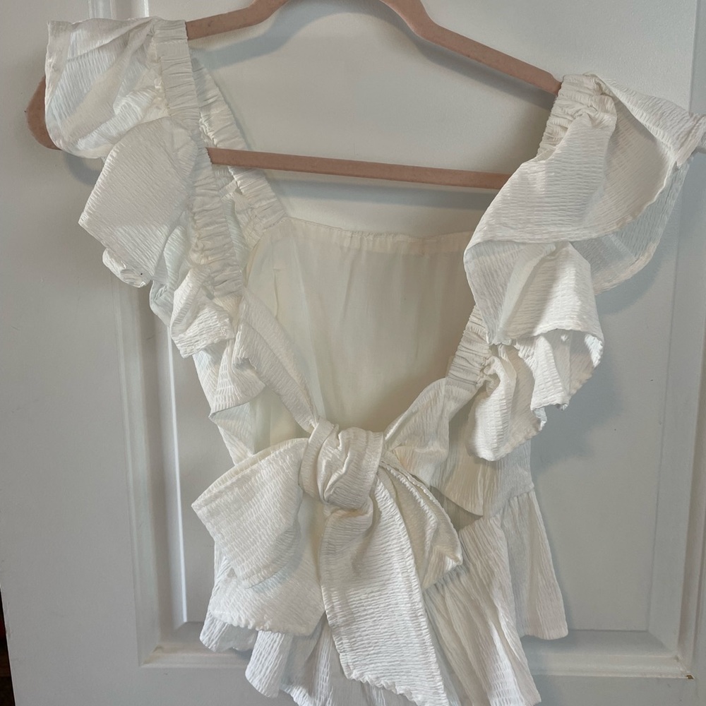 Backless white top